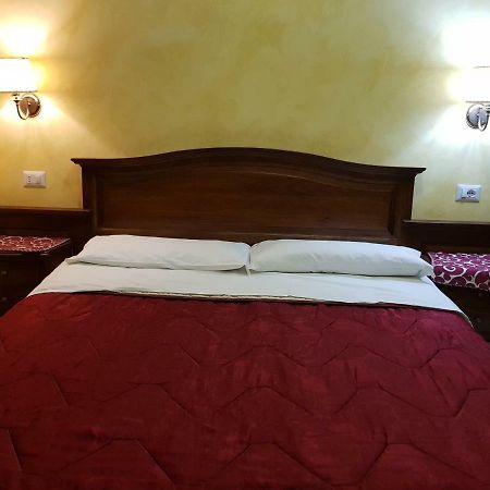 3 Lati Di Pitagora B&B Rome Luaran gambar