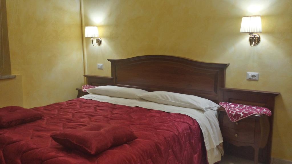 3 Lati Di Pitagora B&B Rome Bilik gambar