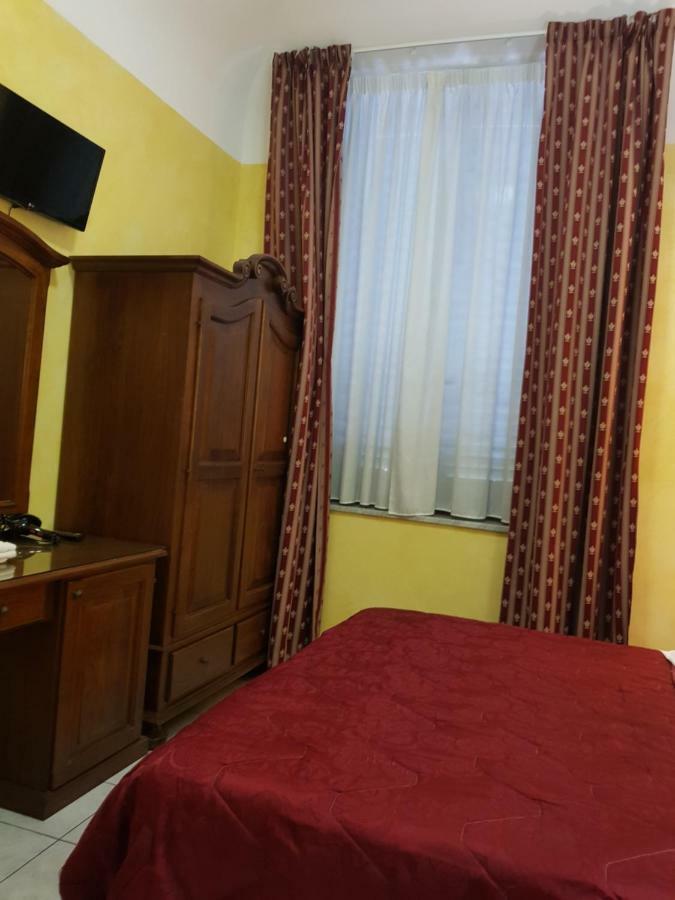 3 Lati Di Pitagora B&B Rome Luaran gambar
