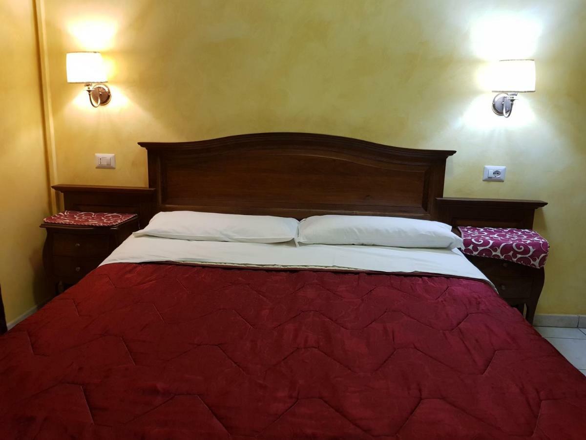 3 Lati Di Pitagora B&B Rome Luaran gambar